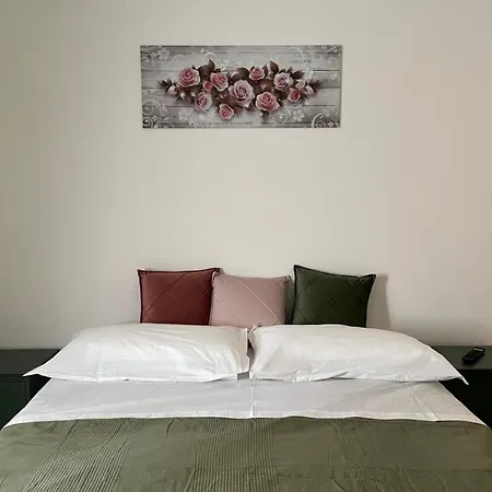 Apartament The Rose *